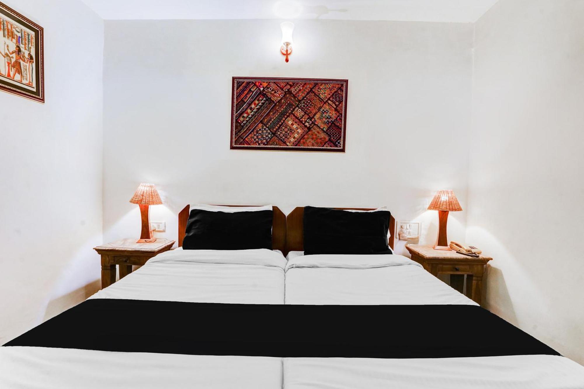Super Hotel O Sansarchandra Road Formerly Luna Rosa ジャイプール エクステリア 写真