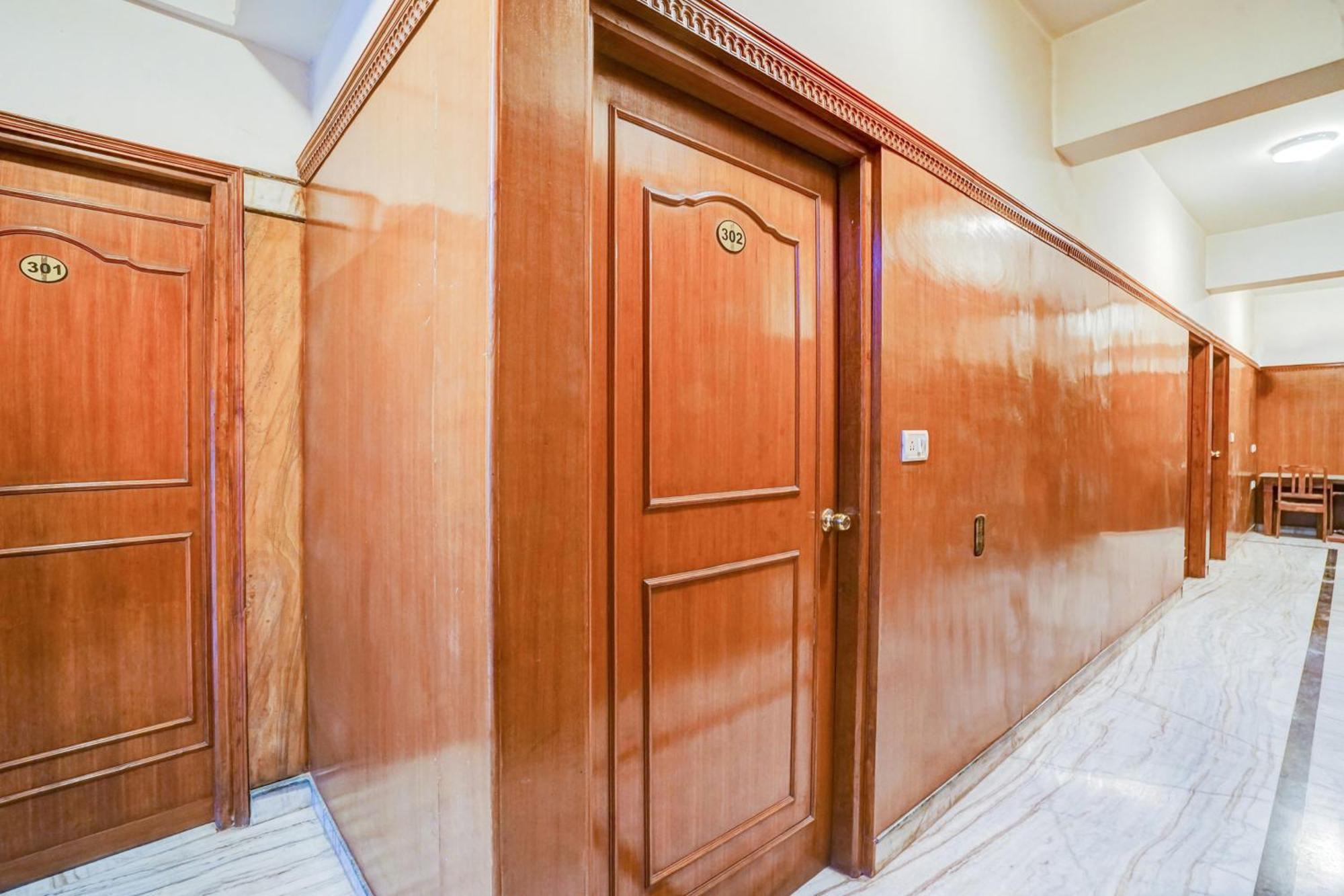 Super Hotel O Sansarchandra Road Formerly Luna Rosa ジャイプール エクステリア 写真